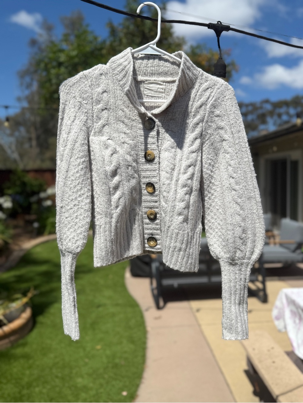 Urban Outfitters Chunky Cable Knit Button Sweater Cardigan Light Gray Sz XS